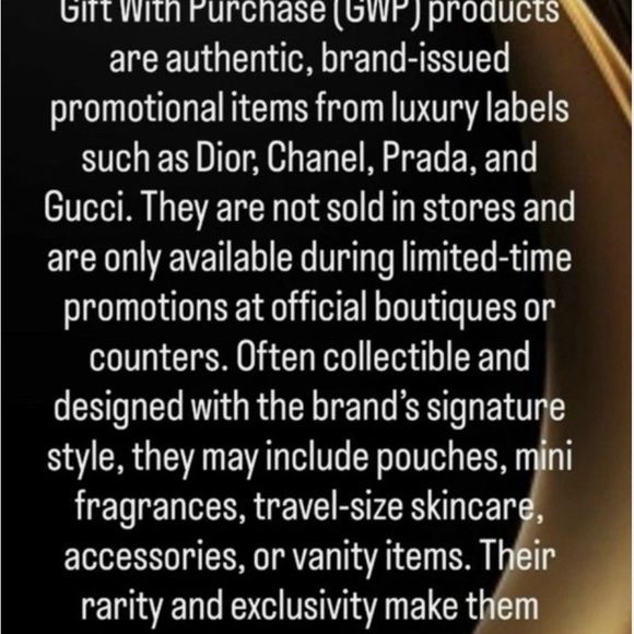 Yves Saint Laurent (YSL) Beaute’ Red Patent Makeup Bag w/ Add on Extender GWP - Picture 8 of 8